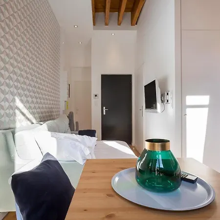 Like - Saint Nizier Appartement *